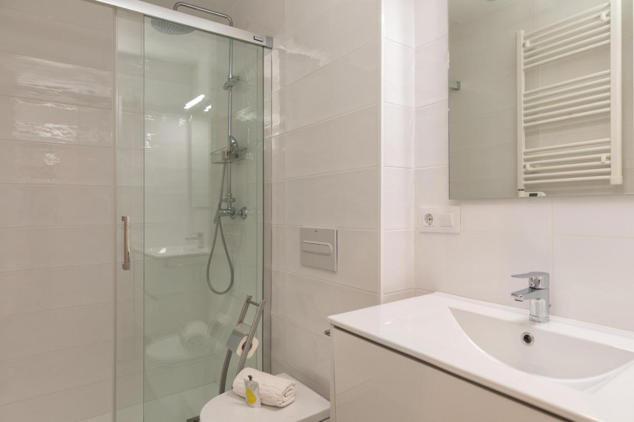 Flateli Rambla 5 3-1 Apartment Girona Bagian luar foto